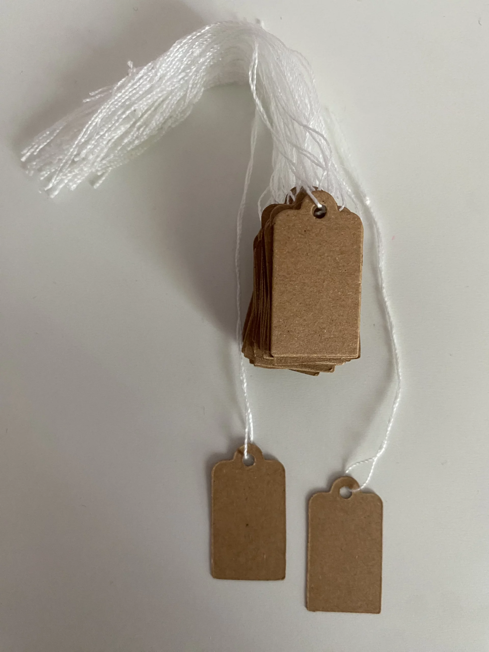 mini étiquettes kraft pour mariage et cadeaux par lot de 100