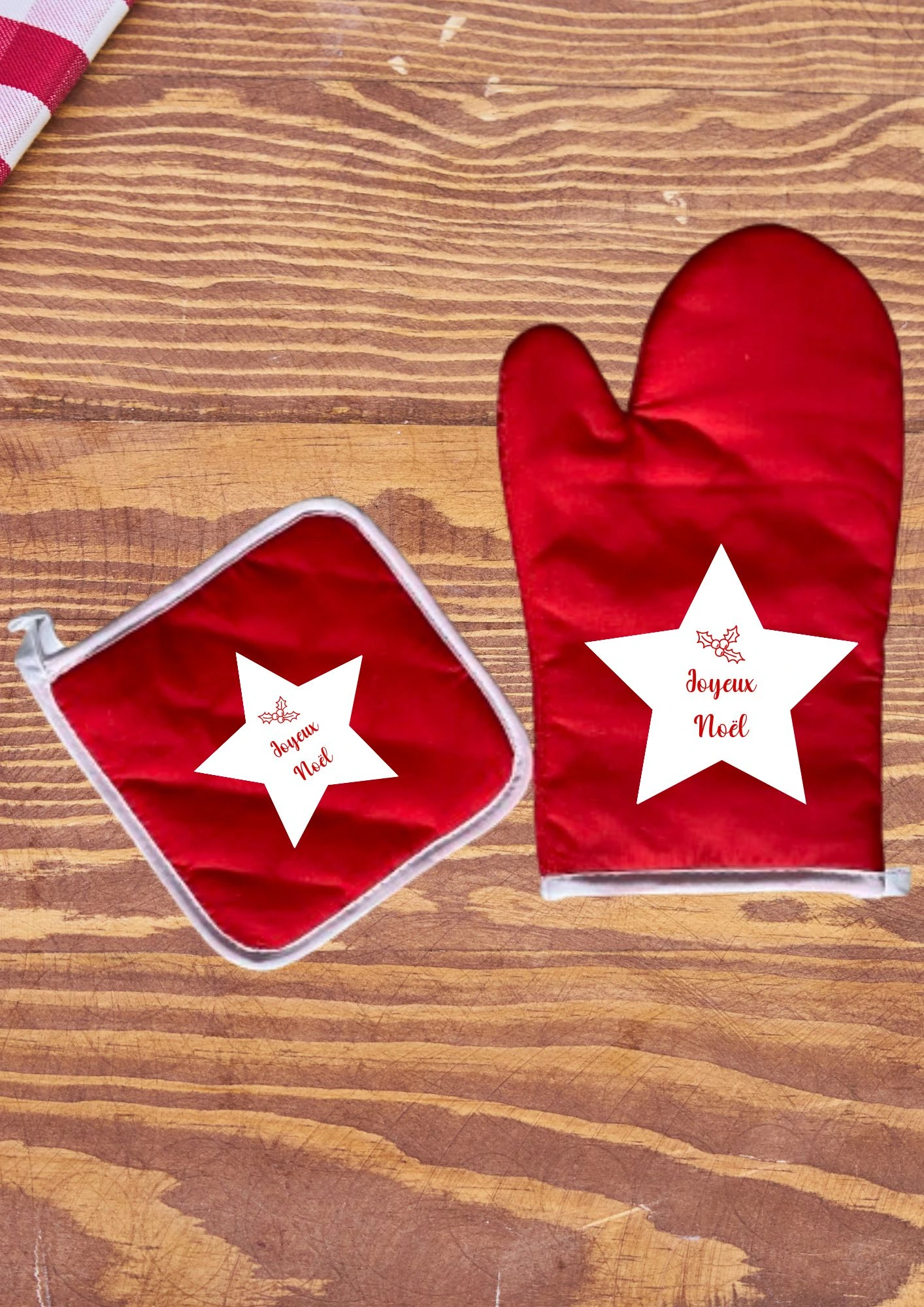 gant et manique de cuisine rouge