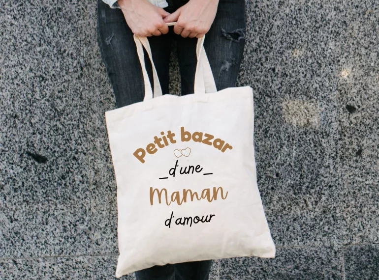 cadeaux personnalisées : tote bag en coton "le petit bazar" de maman