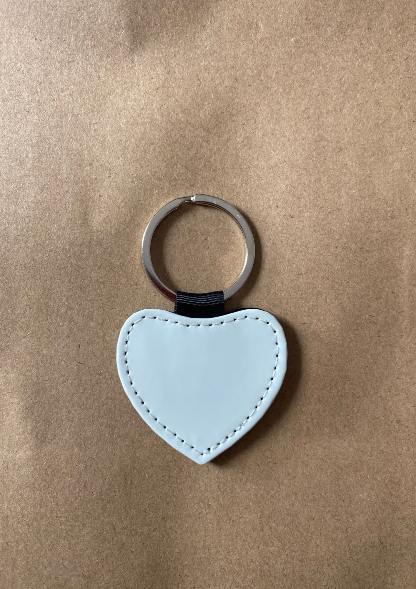 porte clé coeur blanc personnalisé